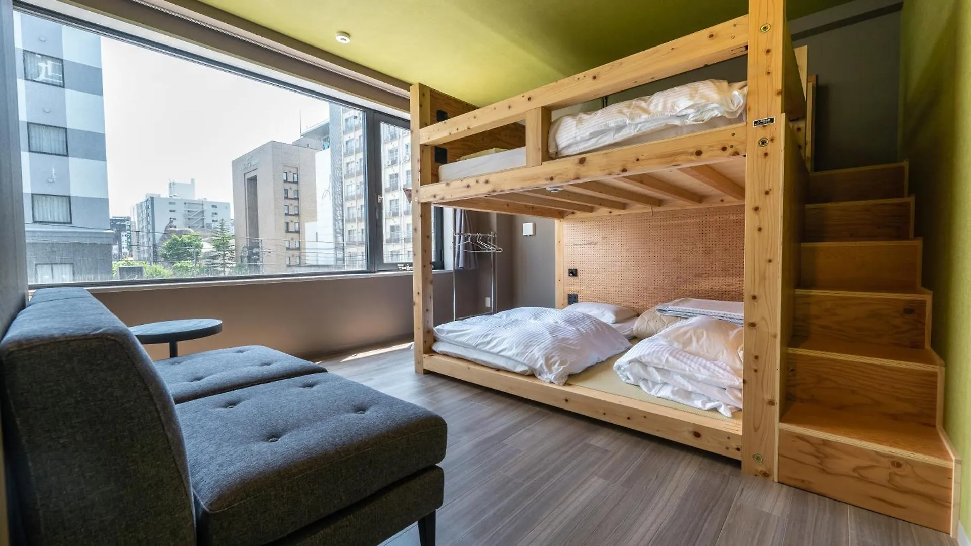 Wise Owl Hostels Sapporo Japón